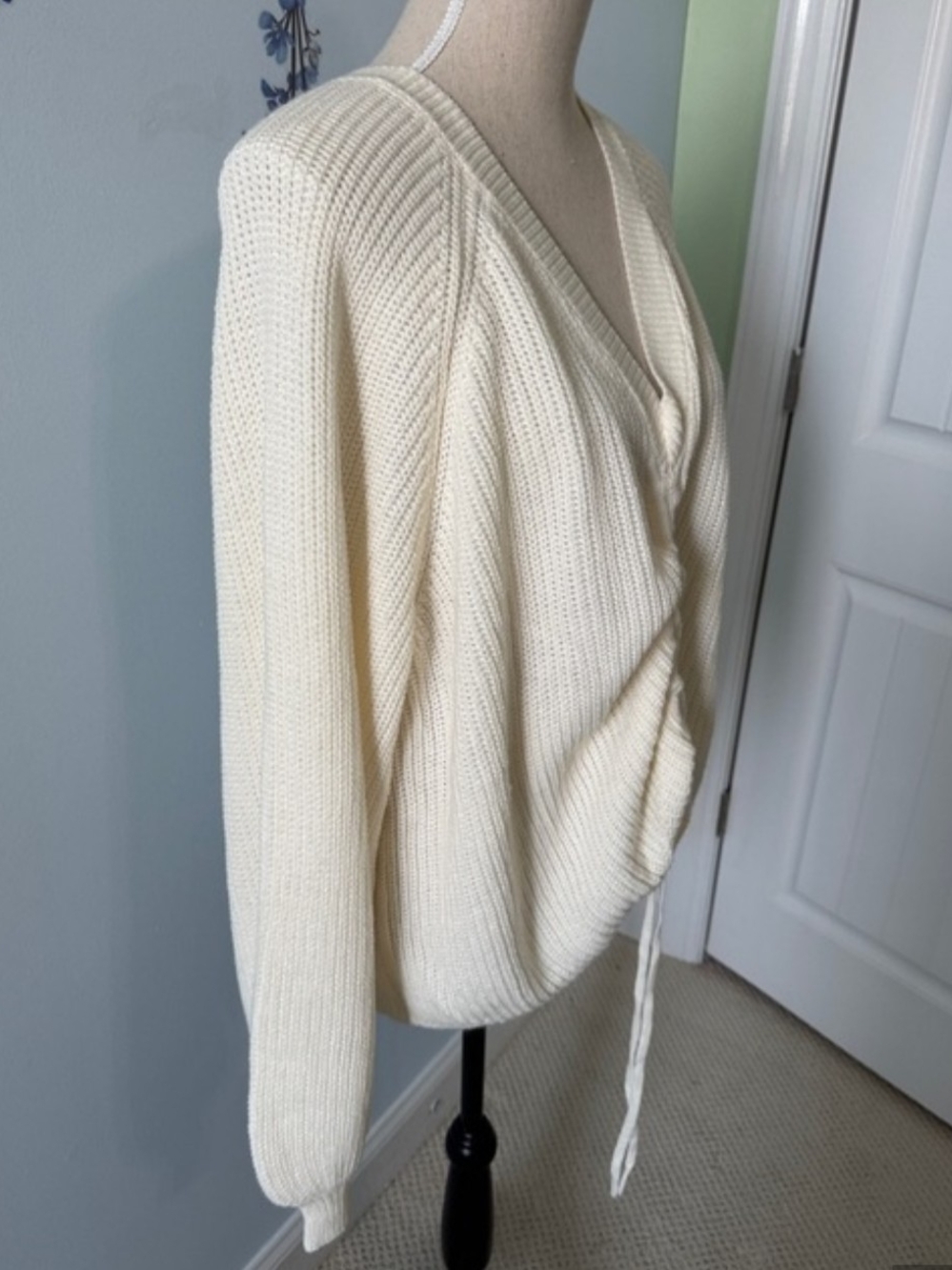 SO Cream V-Neck Ribbed Drawstring Sweater - Picture 4 of 6